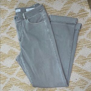 J. Jill Gray Straight Leg Jeans Timeless and Versatile